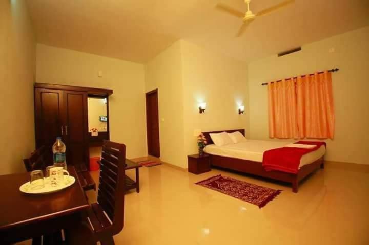 Pkn Homestay Kumily Теккади Экстерьер фото