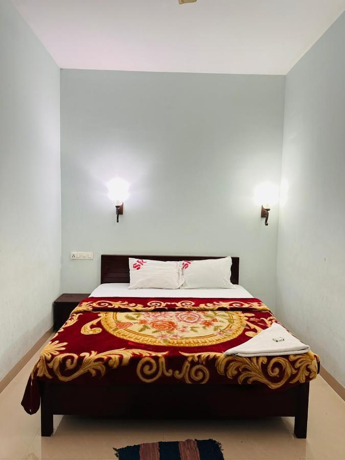 Pkn Homestay Kumily Теккади Экстерьер фото
